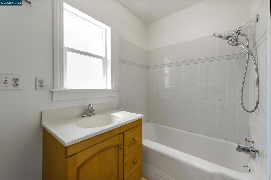 10 12th Street Property Photo 26