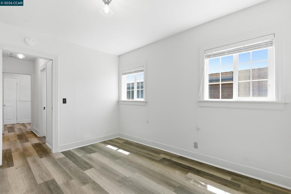 10 12th Street Property Photo 28