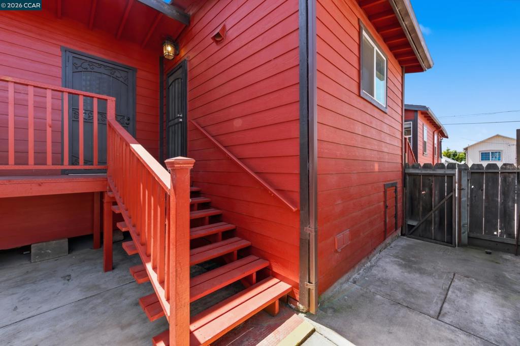 10 12th Street Property Photo 35