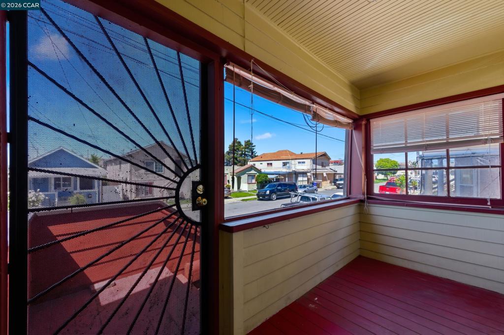 10 12th Street Property Photo 44