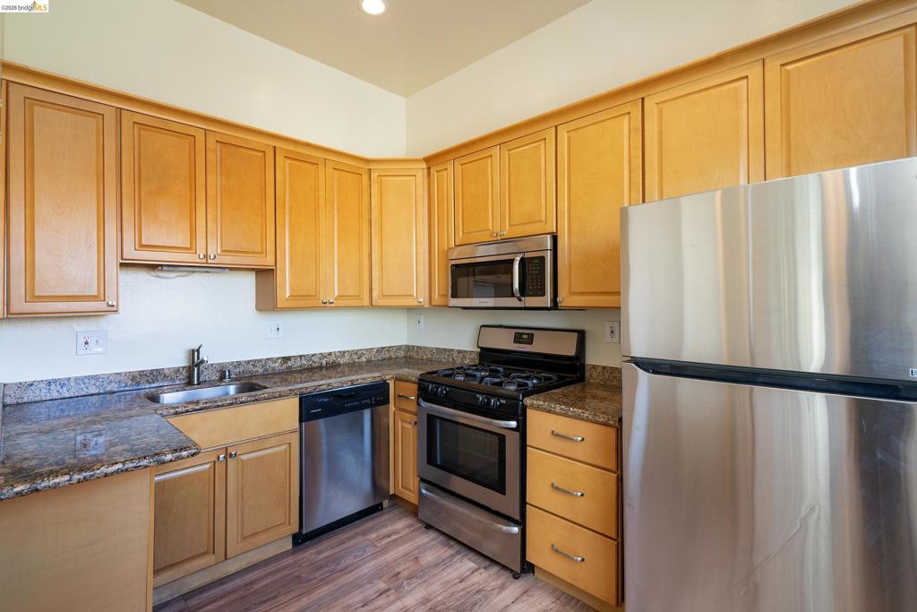 5418 Telegraph Ave Property Photo 8