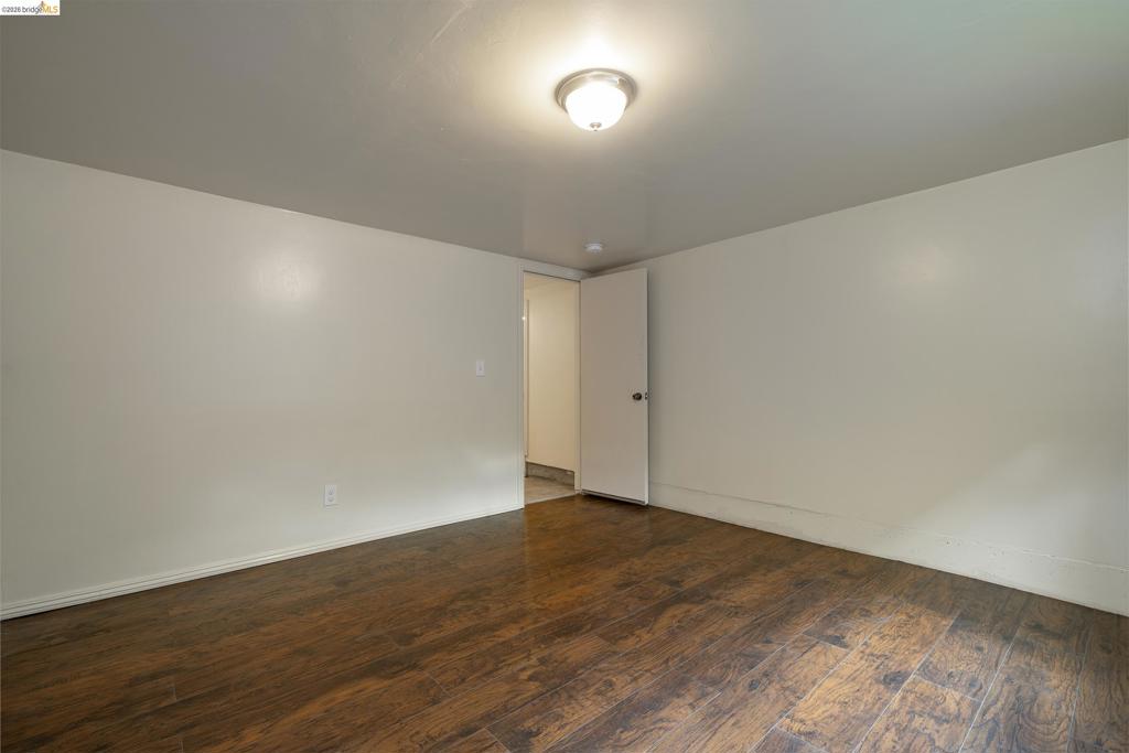 5418 Telegraph Ave Property Photo 24