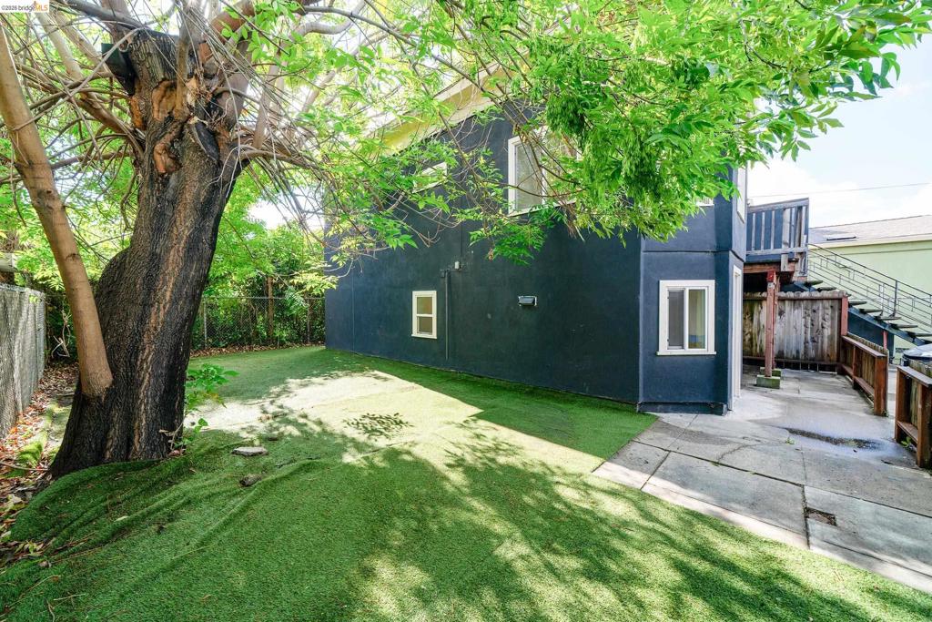 5418 Telegraph Ave Property Photo 27