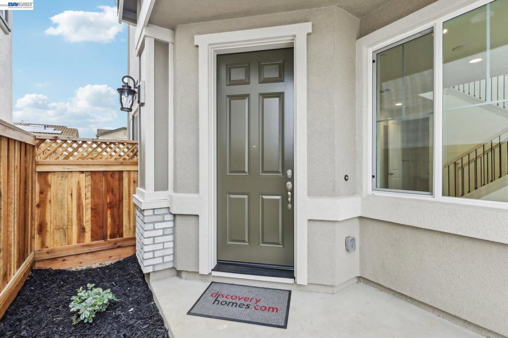 208 Mindy Way Property Photo 1