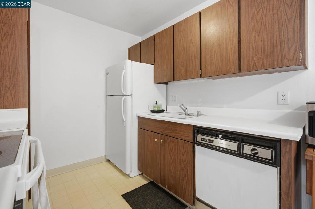1473 Marchbanks Dr 4 Property Photo 27