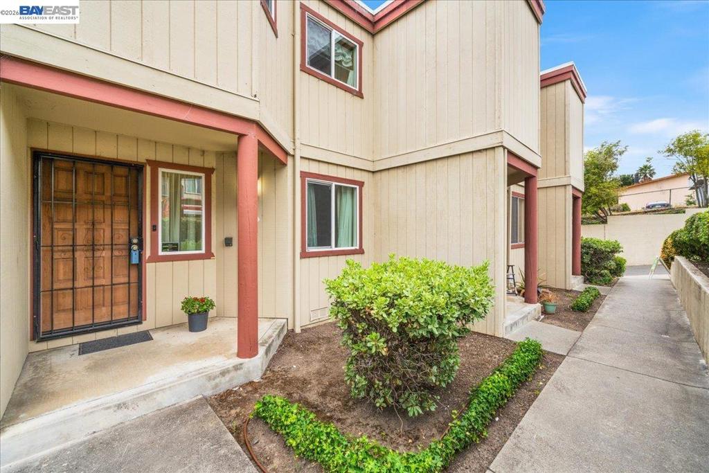 20980 Birch C Property Photo 1