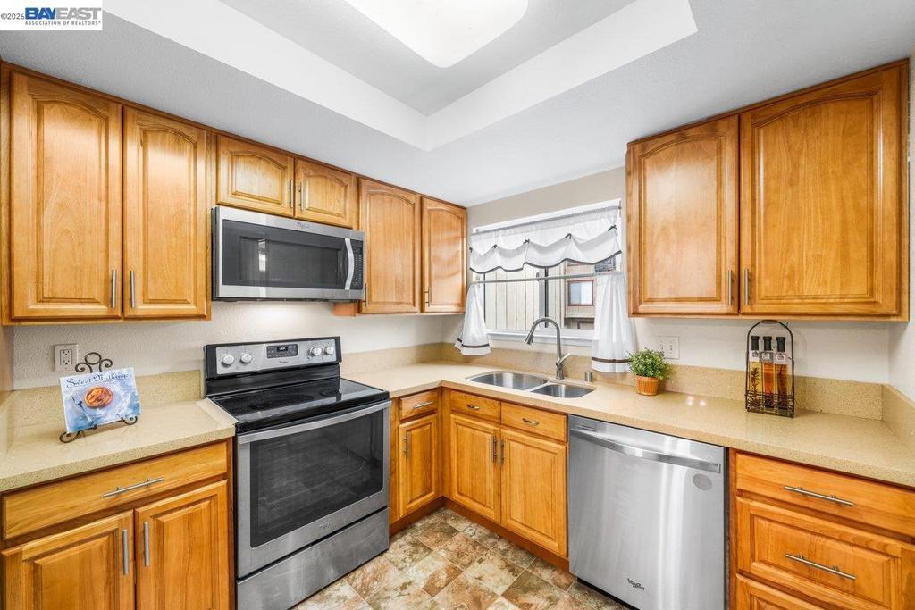 20980 Birch C Property Photo 3