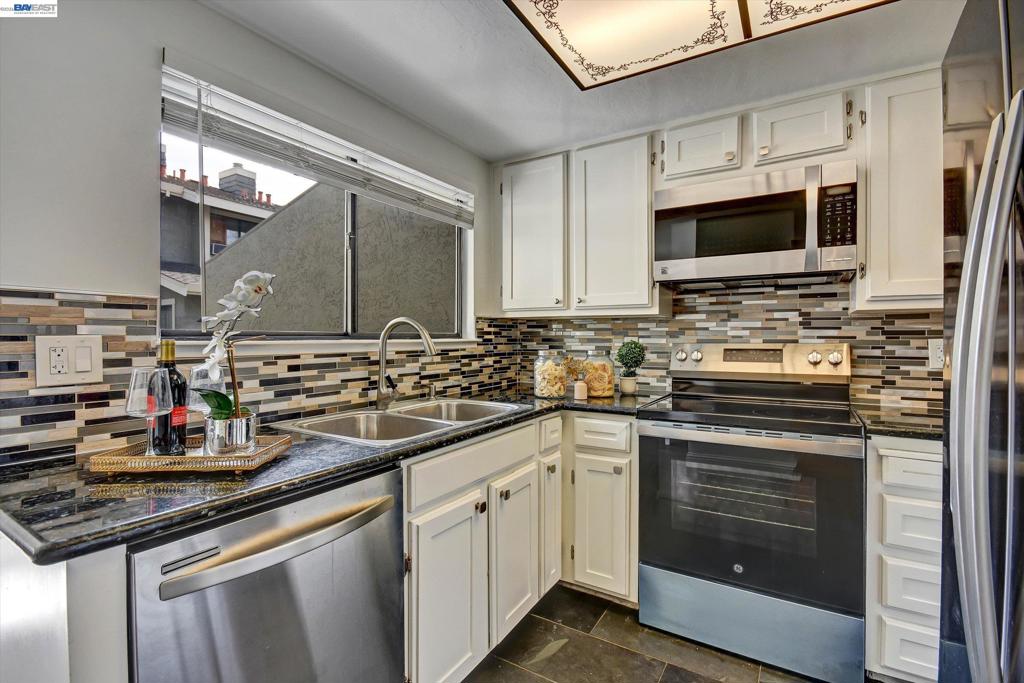 1163 Cherryview Ln Property Photo 6
