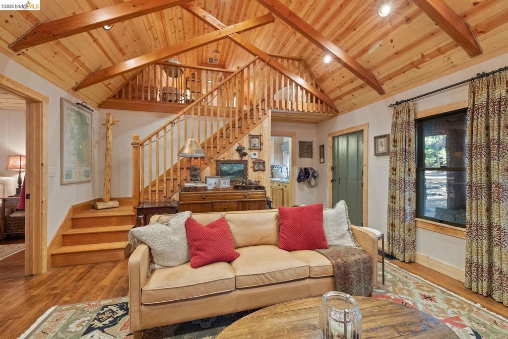 105 Pinecrest Lake Rd Property Photo 4
