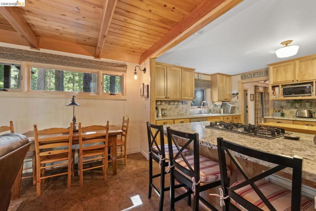105 Pinecrest Lake Rd Property Photo 10