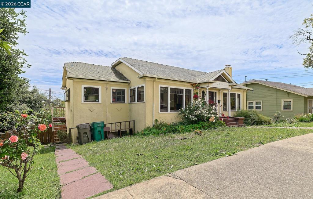 2636 Cole St Property Photo 2