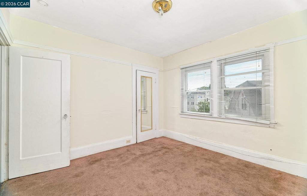 2636 Cole St Property Photo 18