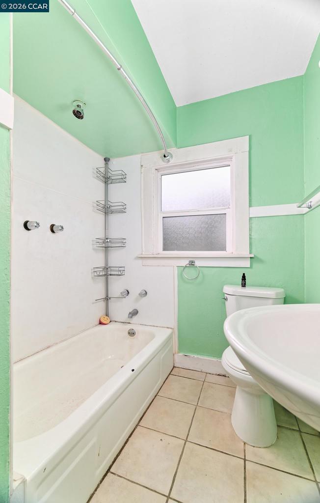 2636 Cole St Property Photo 19