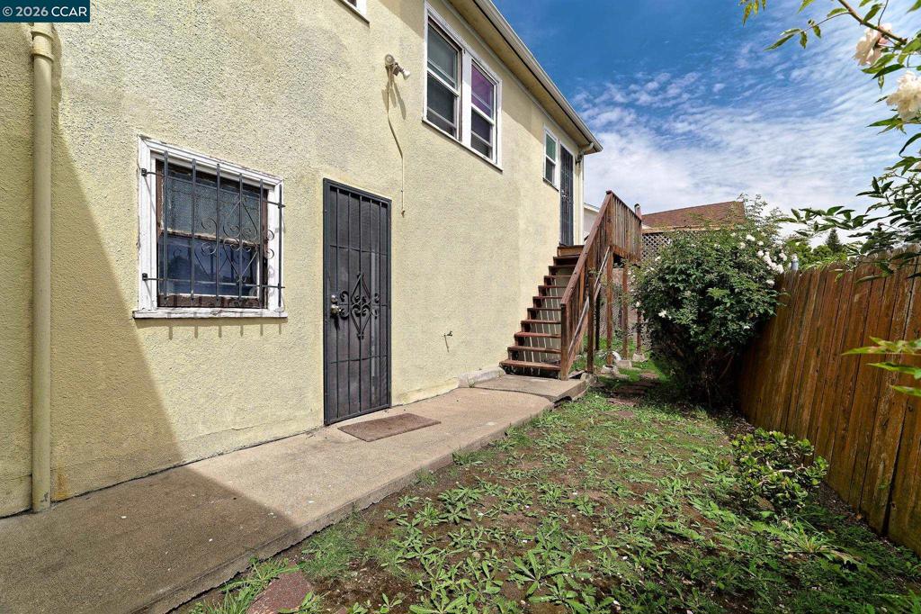2636 Cole St Property Photo 25
