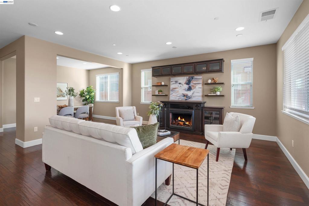 2417 Stalsburg Dr Property Photo 15