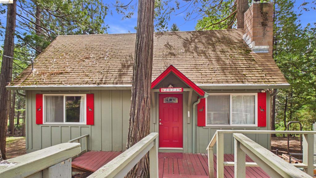 20735 Telele Trail Property Photo 1
