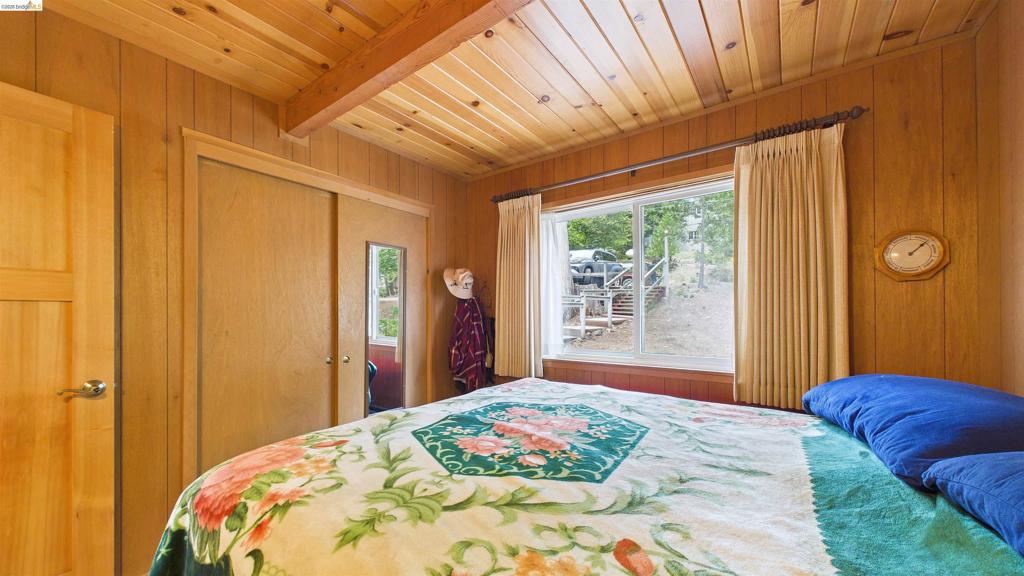 20735 Telele Trail Property Photo 11