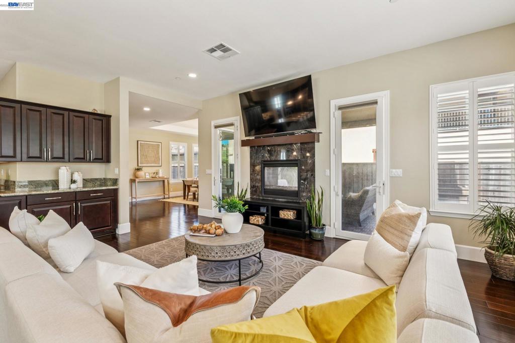 66 Adair Way Property Photo 13