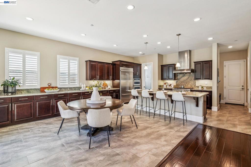 66 Adair Way Property Photo 16