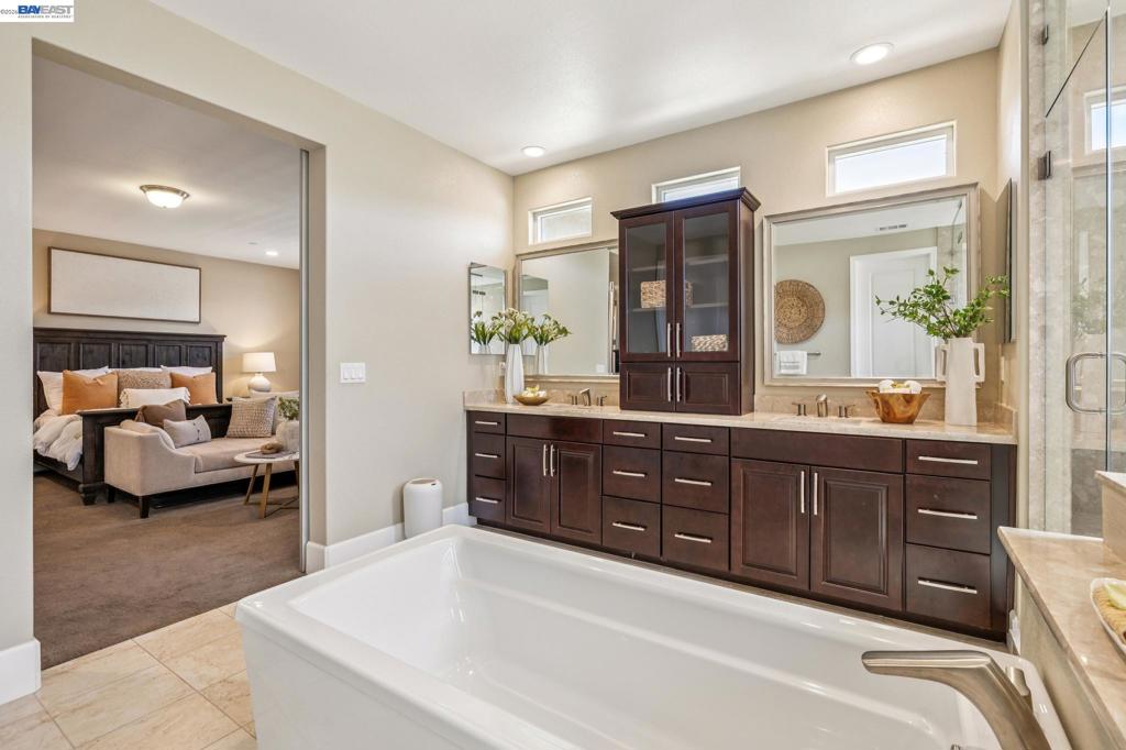 66 Adair Way Property Photo 32