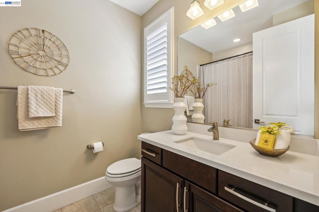 66 Adair Way Property Photo 40