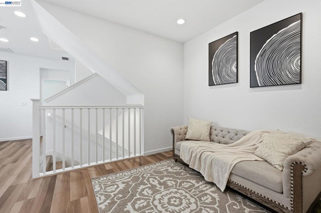 5526 Silver Way Property Photo 26