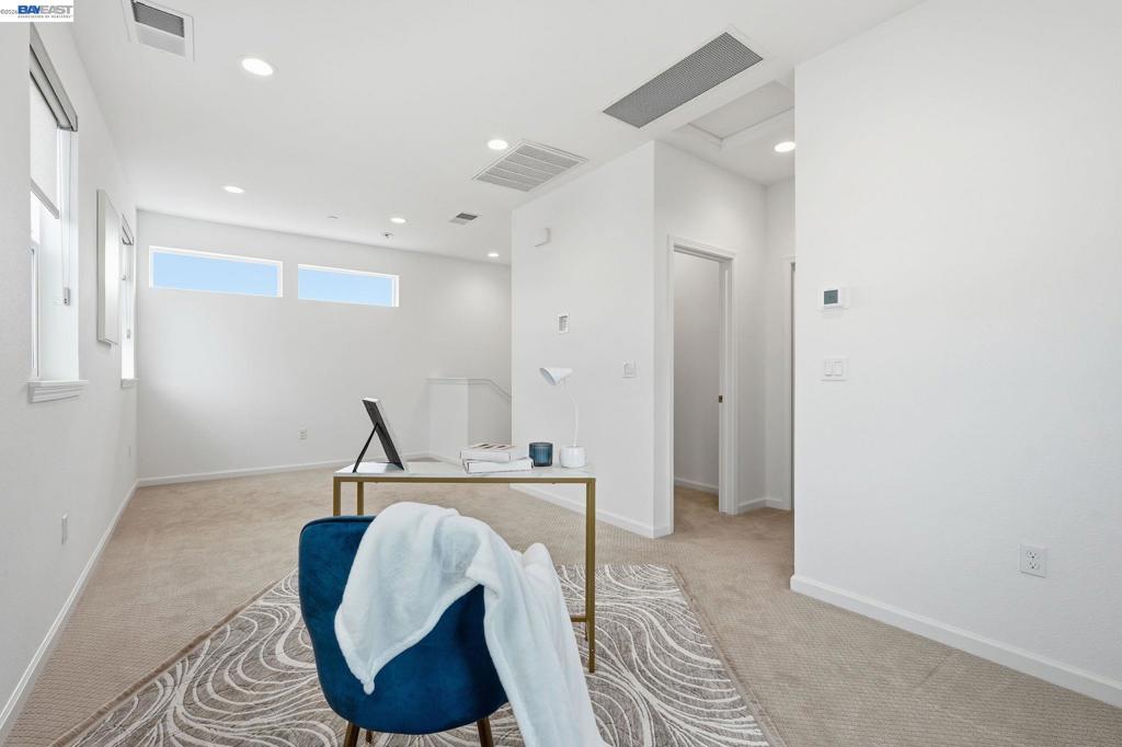 5526 Silver Way Property Photo 44