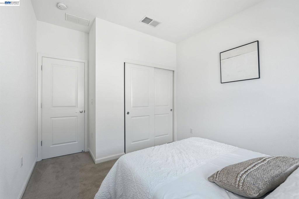 5526 Silver Way Property Photo 48