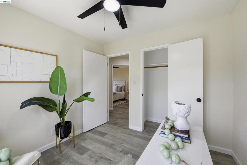 42655 Charleston Way Property Photo 19