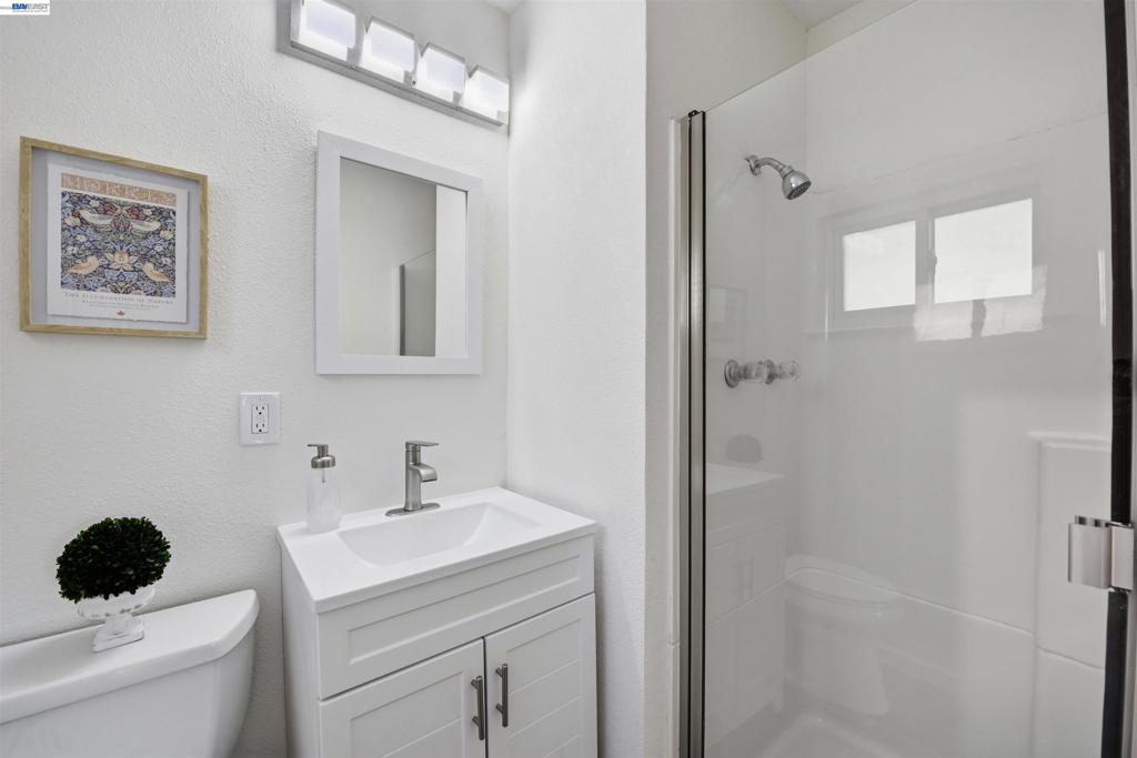 42655 Charleston Way Property Photo 20