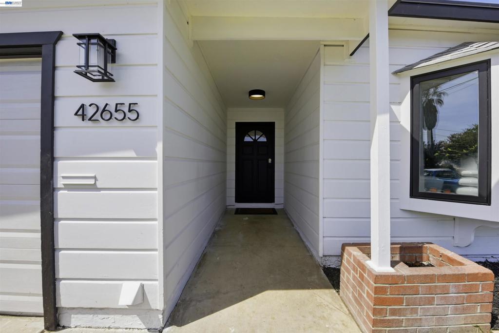 42655 Charleston Way Property Photo 39