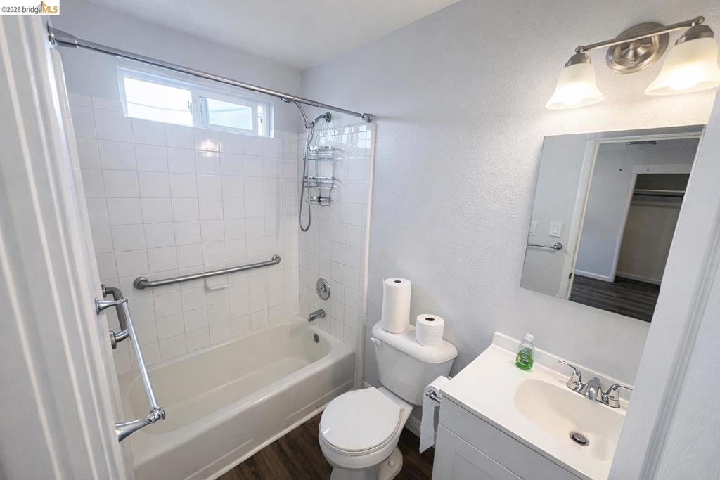 3114 Ashbrook Ct Property Photo 11
