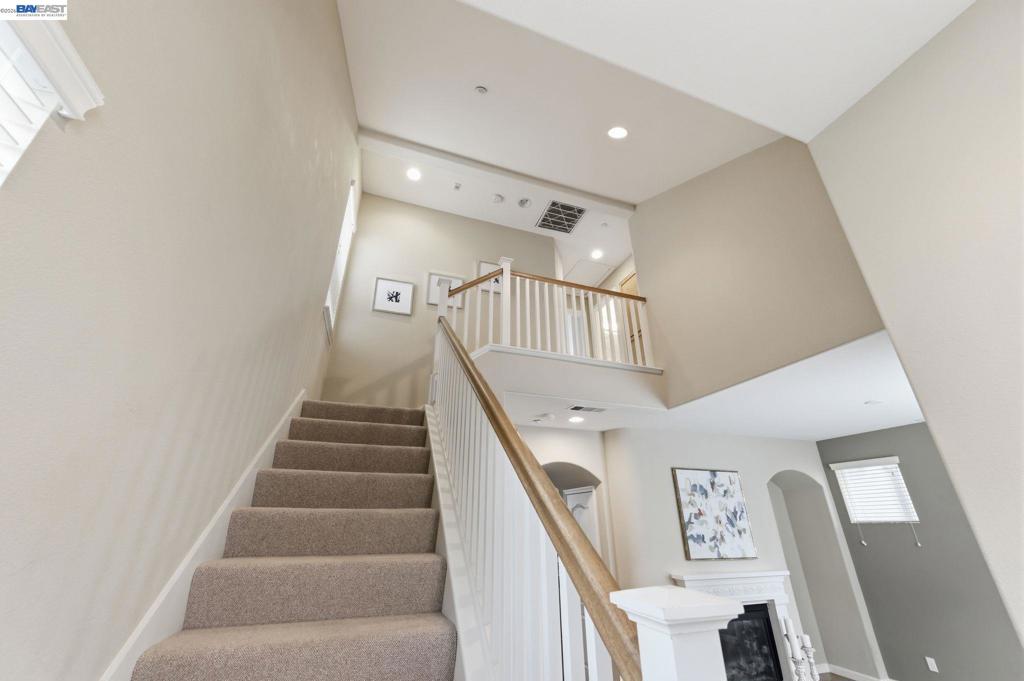 6005 Hillbrook Pl Property Photo 14
