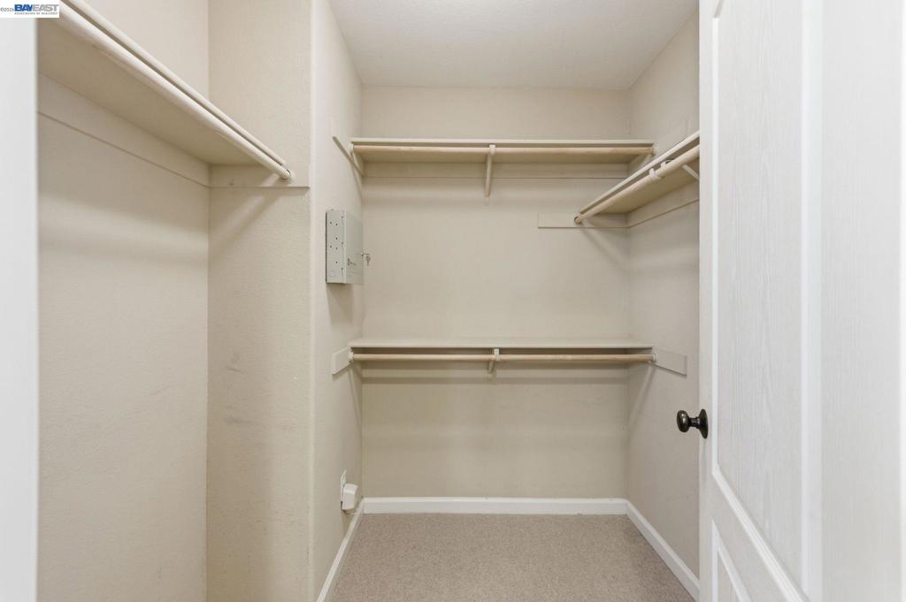 6005 Hillbrook Pl Property Photo 21