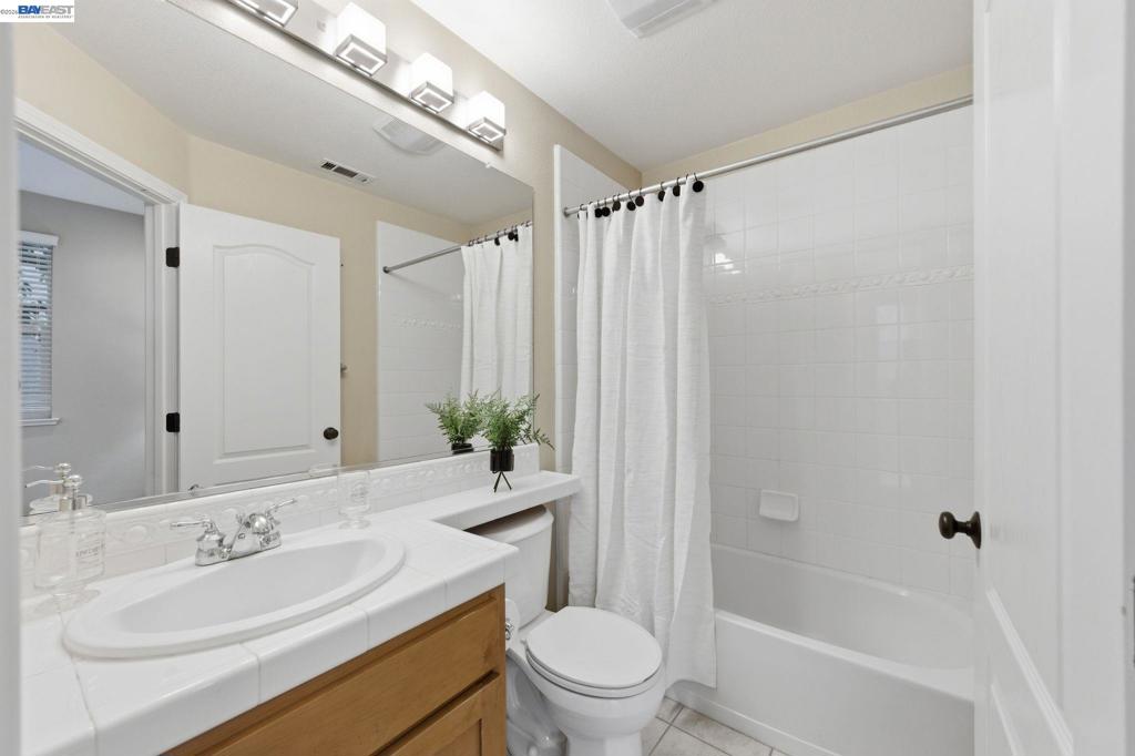 6005 Hillbrook Pl Property Photo 25