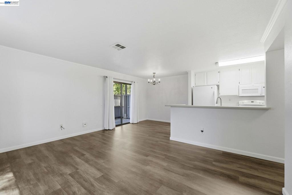 5005 Grey Feather Cir Property Photo 10