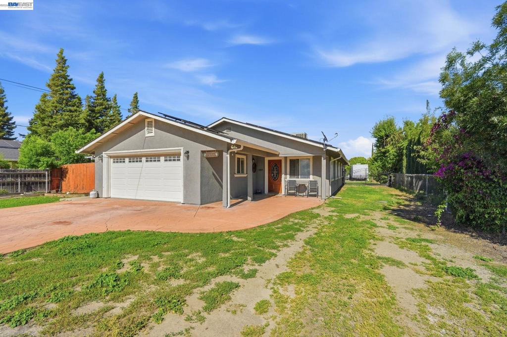 10378 S Priest Property Photo 3