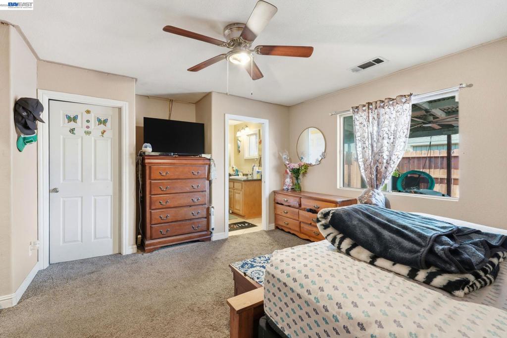 10378 S Priest Property Photo 16