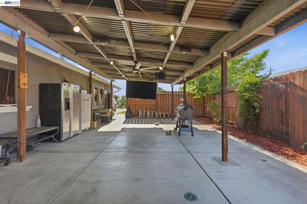 10378 S Priest Property Photo 36
