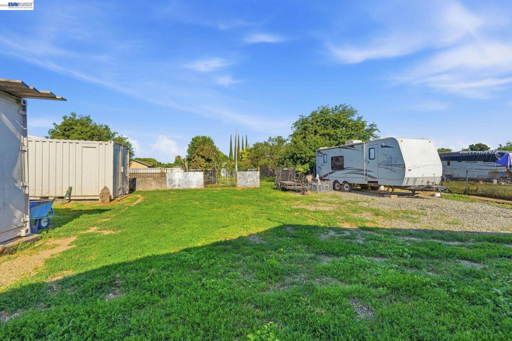 10378 S Priest Property Photo 39