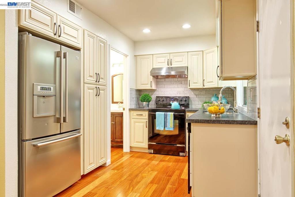 4235 Tanager Cmn Property Photo 8
