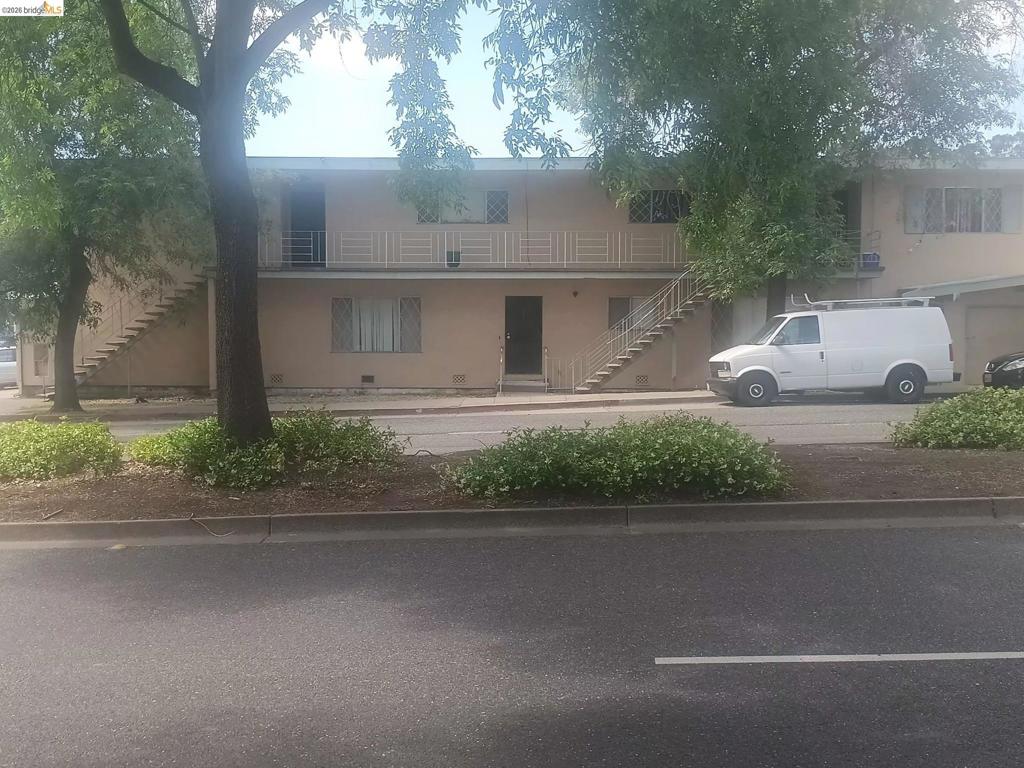 3434 California St Property Photo 2