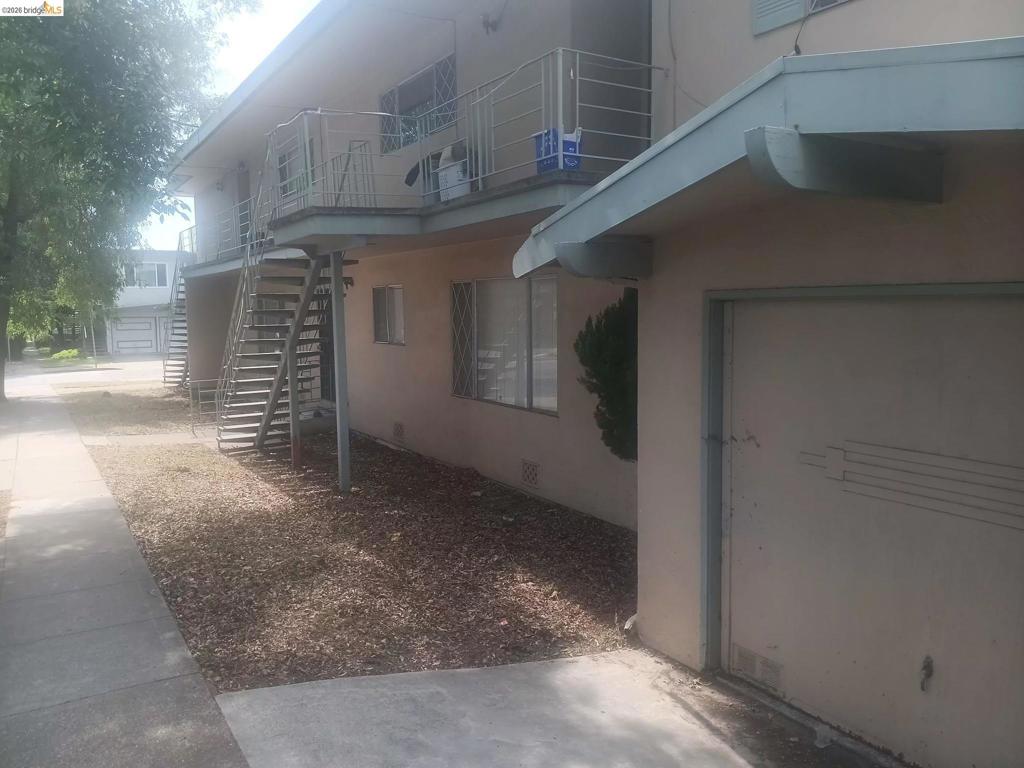 3434 California St Property Photo 3