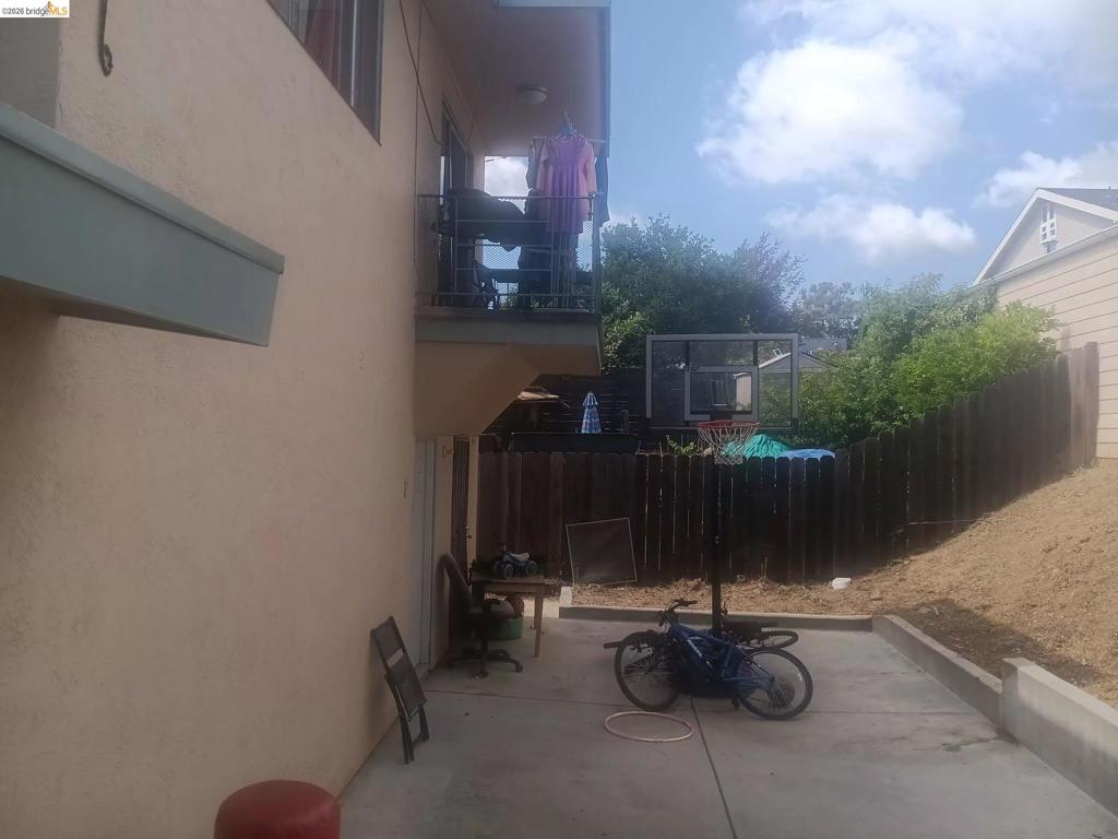 3434 California St Property Photo 7