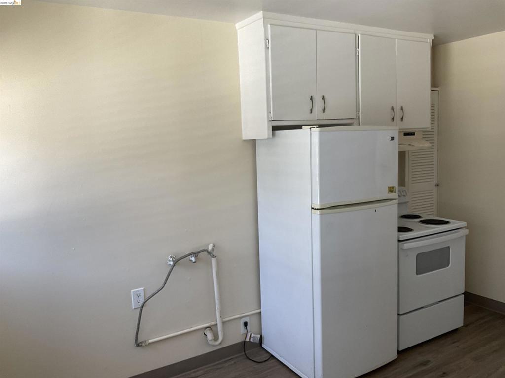 510 Mc Laughlin Street Property Photo 3