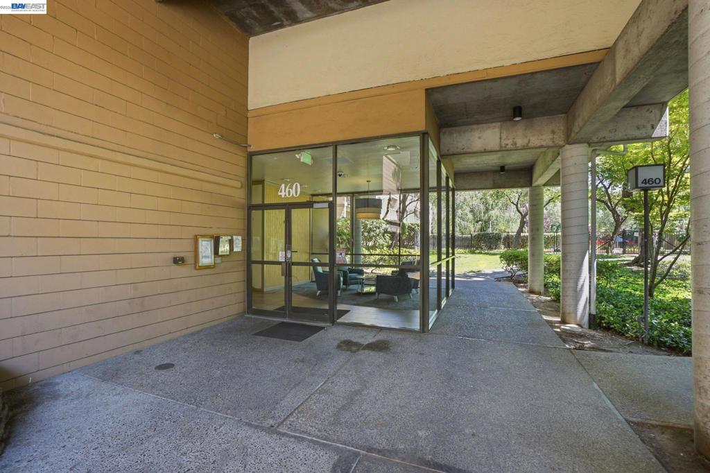 460 N Civic Dr 106 Property Photo 2
