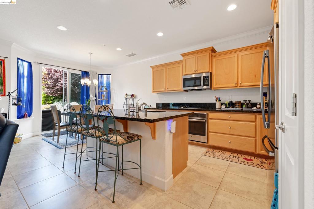 331 Kestrel Way Property Photo 6