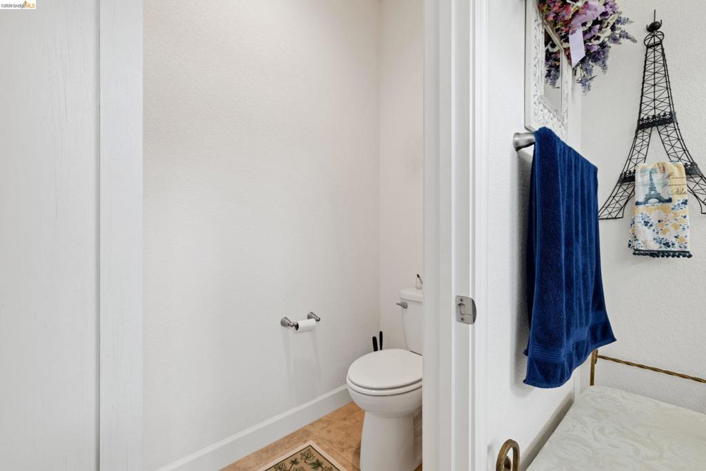 331 Kestrel Way Property Photo 13