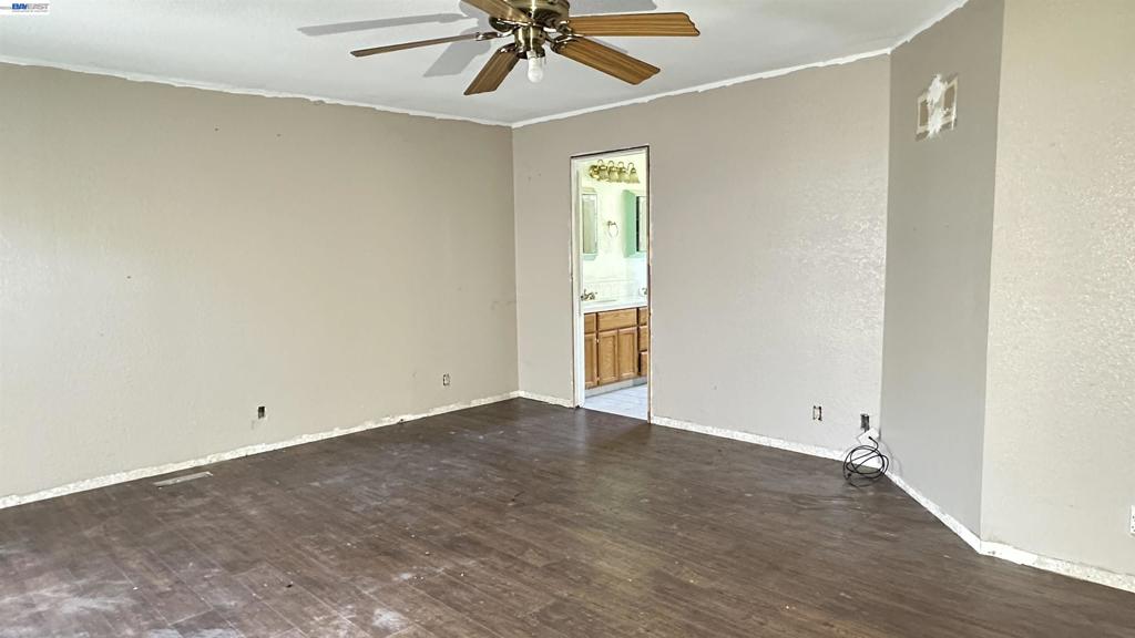2633 Glen Ct Property Photo 7