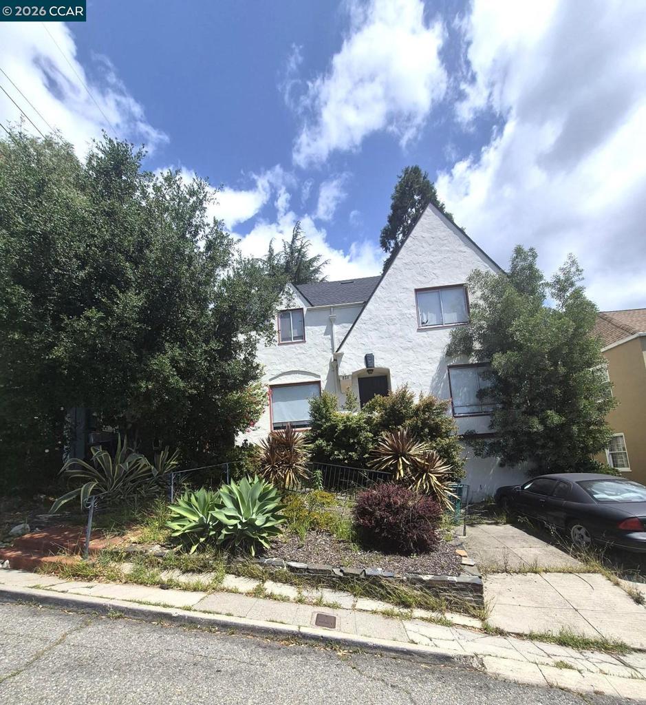 826 Carlston Ave Property Photo 1